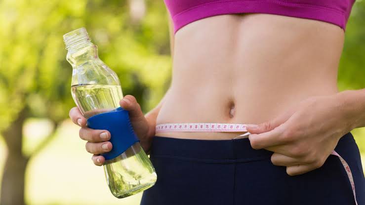 【水を飲むだけで痩せやすくなる？ダイエットと水分の深い関係】